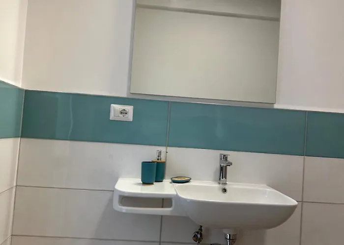 Apartment Bm Flowers *